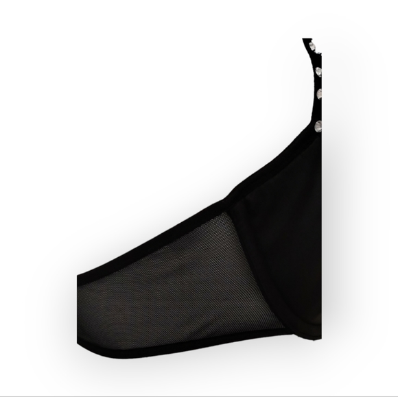 SEDUCTION BY FREDERICK'S OF HOLLYWOOD - Picture 5 of 7